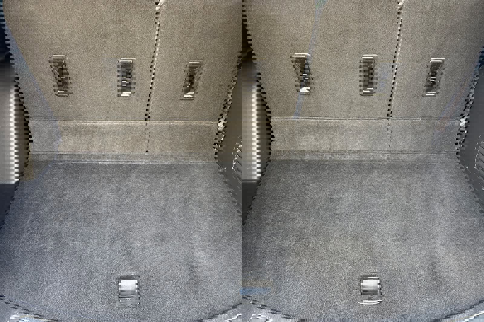 Used 2024 Buick Enclave Premium image 16