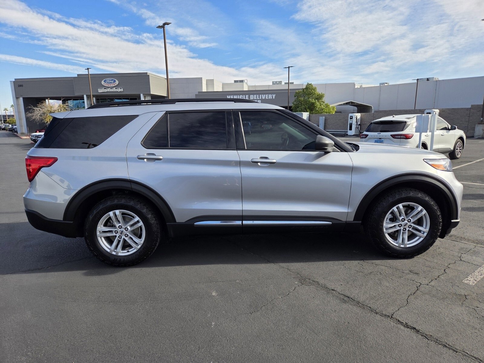 Certified 2022 Ford Explorer XLT image 6