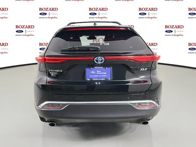 Used 2024 Toyota Venza XLE AWD/4WD image 7