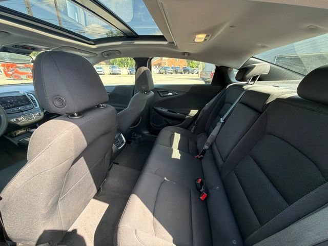 Used 2024 Chevrolet Malibu LT FWD image 11