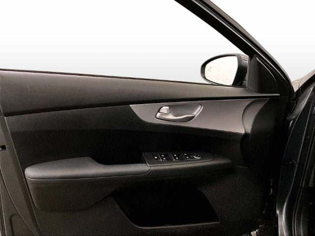 Used 2023 Kia Forte LXS w/ LXS Technology Package FWD image 22