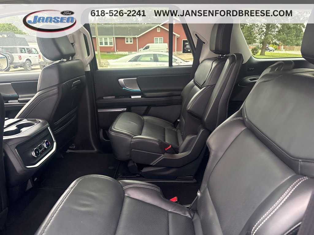 Certified 2025 Ford Expedition Platinum AWD/4WD image 29