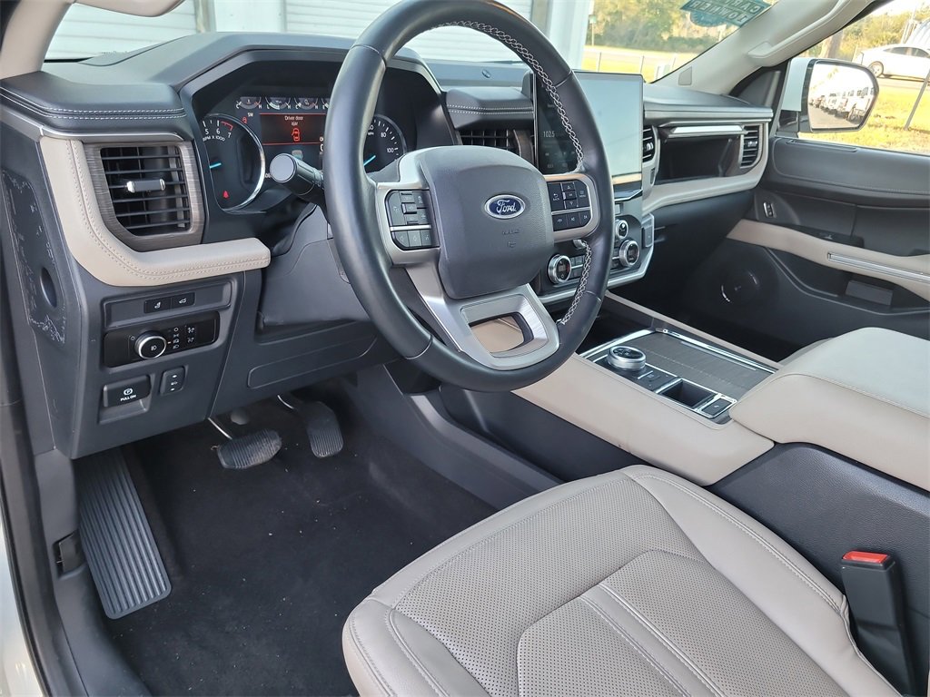 Certified 2023 Ford Expedition Limited image 18