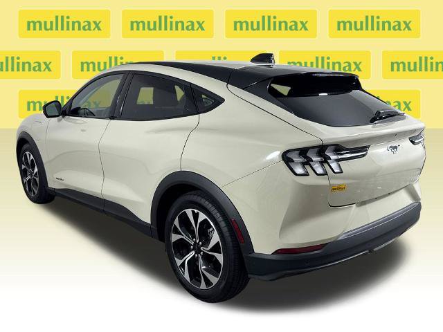 Certified 2025 Ford Mustang Mach-E Select RWD image 11