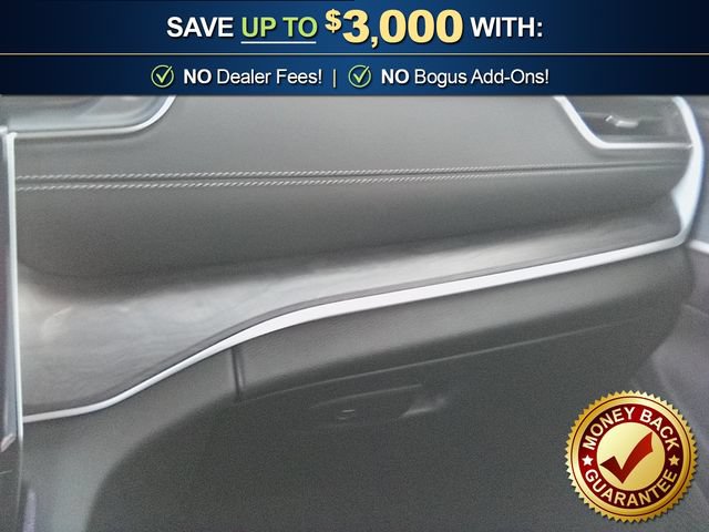 Used 2025 Jeep Grand Cherokee L Limited w/ Black Appearance Package RWD image 17