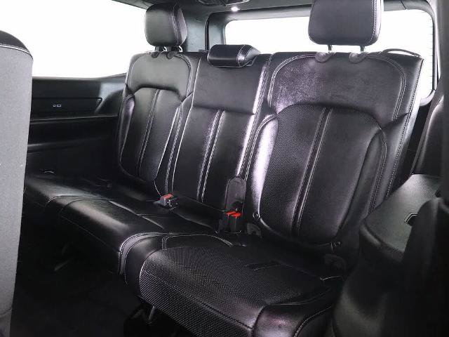 Used 2024 Jeep Wagoneer Series II w/ Flexible Seating Group AWD/4WD image 16