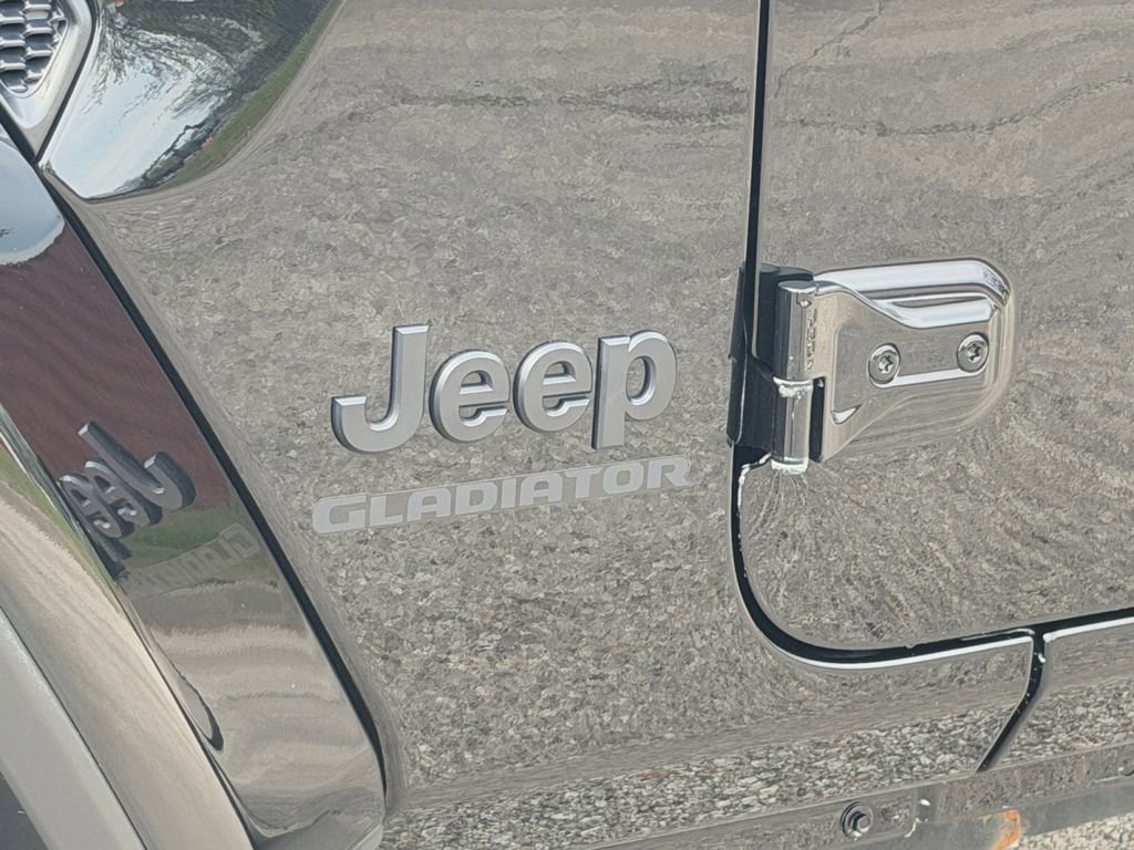 Used 2022 Jeep Gladiator Sport AWD/4WD image 7
