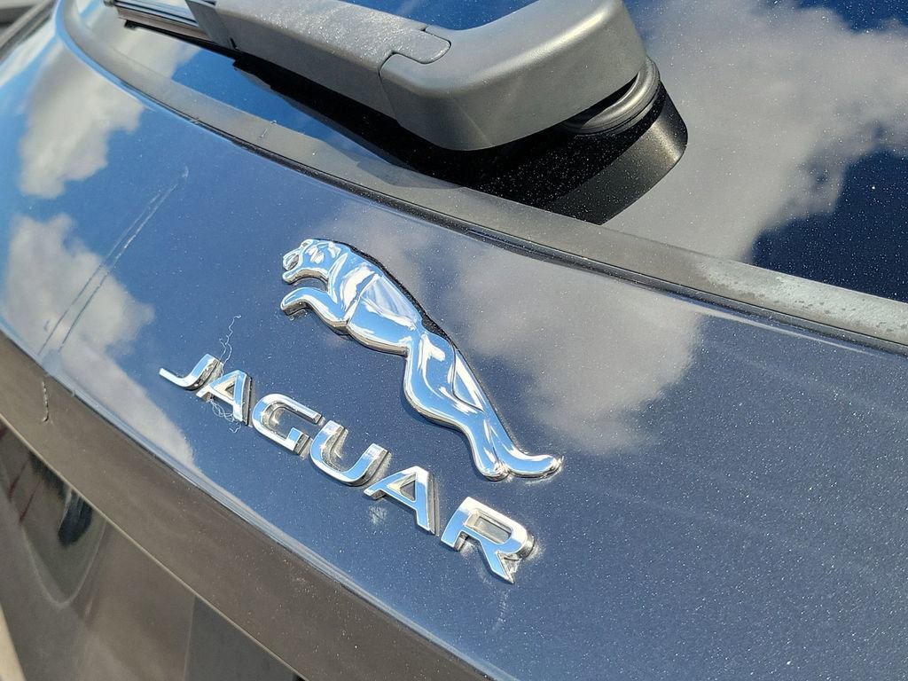 Used 2020 Jaguar F-PACE Premium image 7