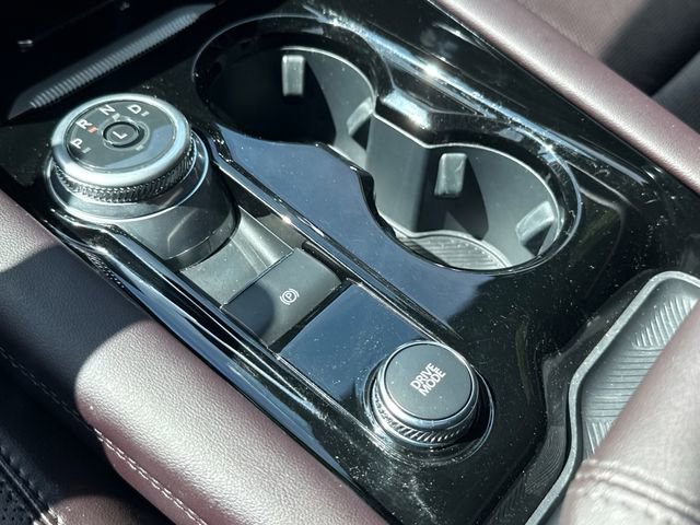Certified 2025 Ford Explorer Platinum RWD image 25
