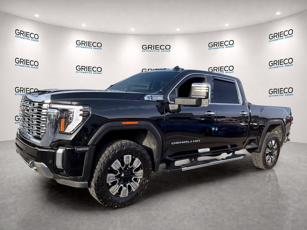 Used 2025 GMC Sierra 2500 Denali w/ Denali Reserve Package AWD/4WD image 3