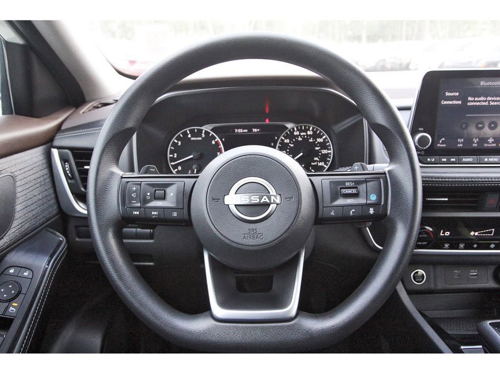 Used 2023 Nissan Rogue SV FWD image 14