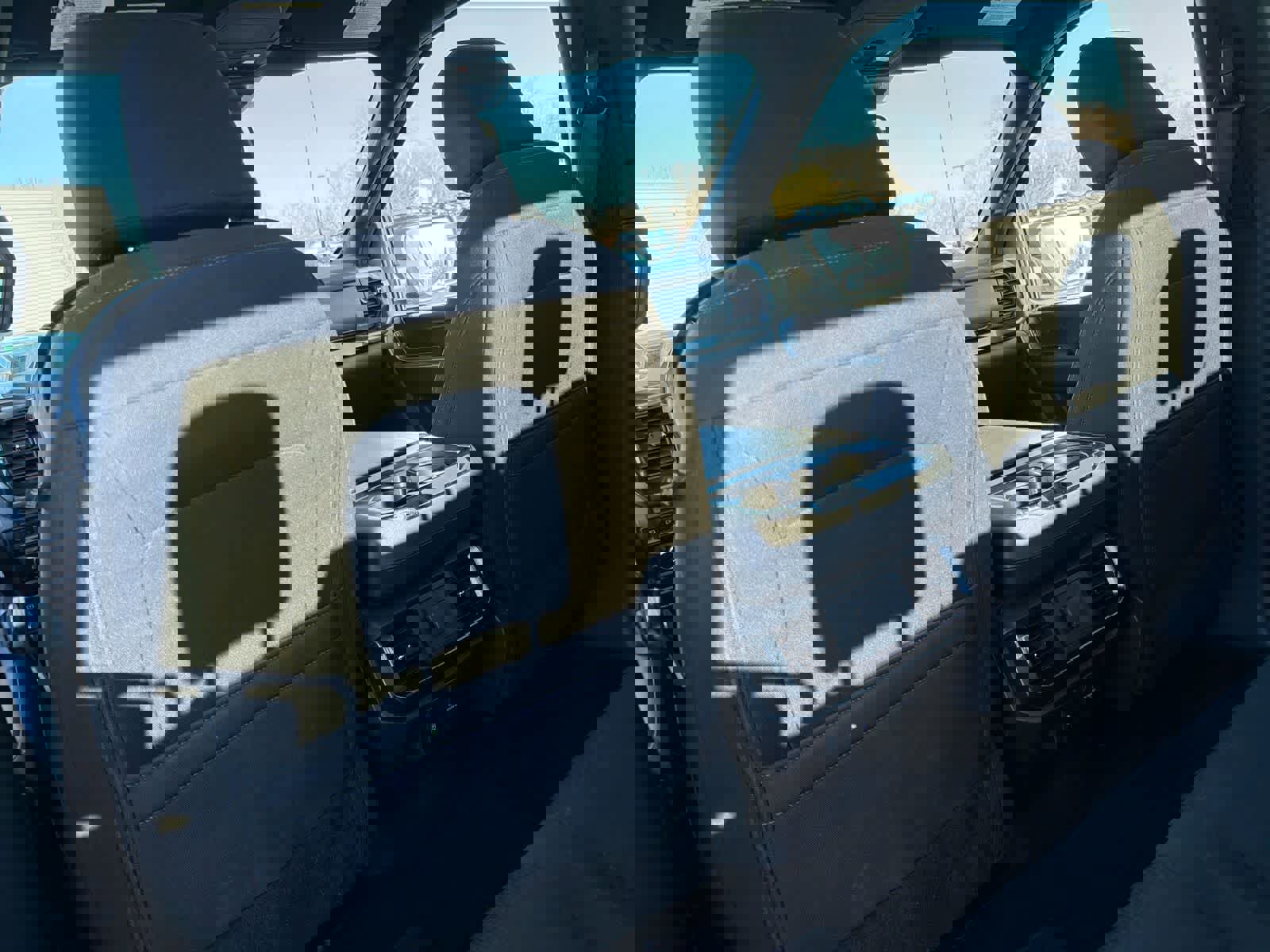 Certified 2022 Ford F150 XLT w/ Equipment Group 302A High image 19