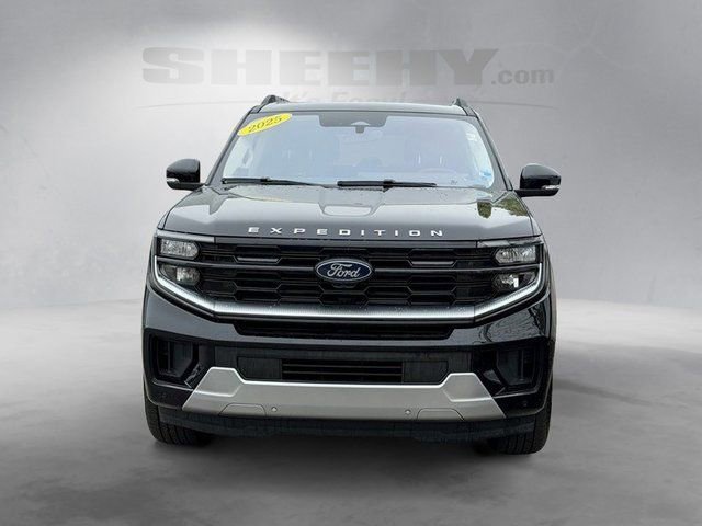 Certified 2025 Ford Expedition Platinum image 9