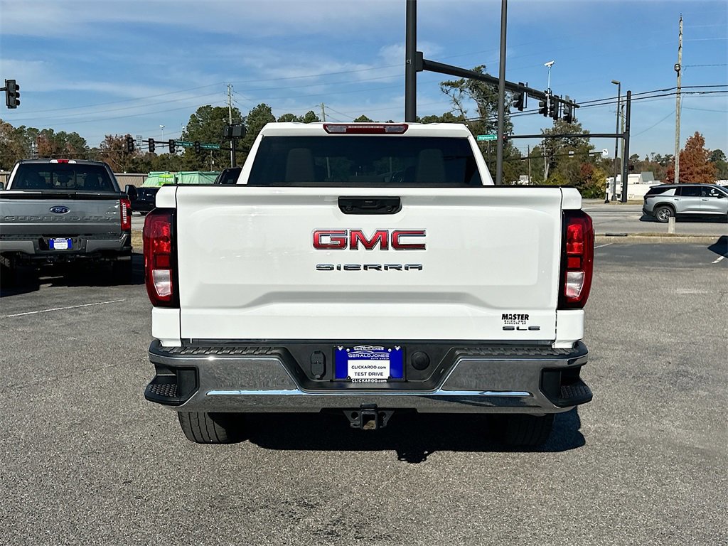 Used 2025 GMC Sierra 1500 SLE image 3