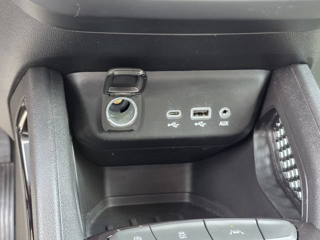Used 2023 Chevrolet TrailBlazer LT w/ Confidence II Package FWD image 19