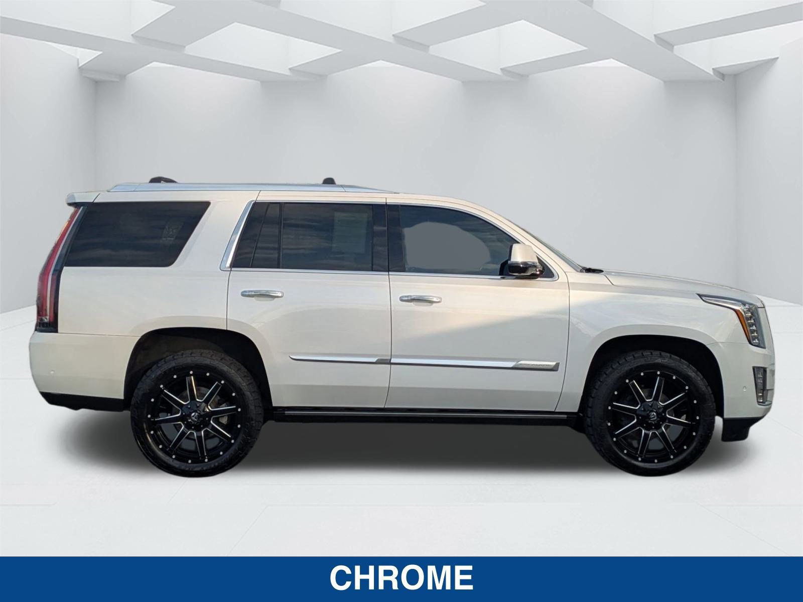 Used 2020 Cadillac Escalade Premium Luxury image 6