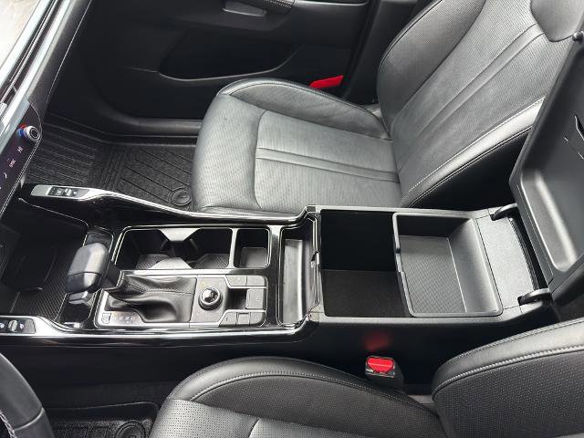 Used 2025 Kia Sorento SX image 26