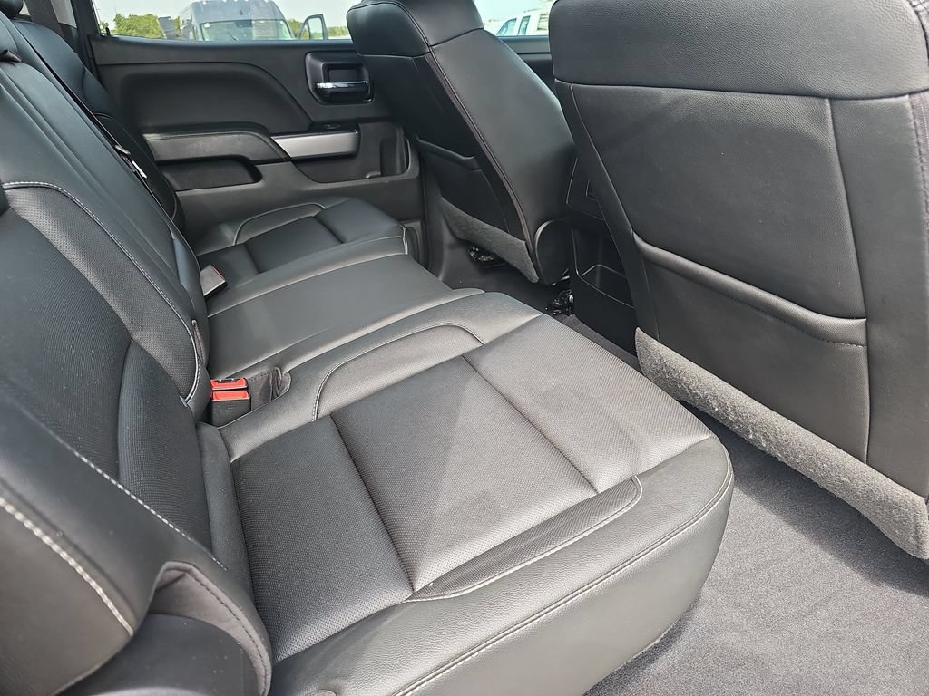 Used 2018 Chevrolet Silverado 1500 LTZ Z71 w/ Redline Edition AWD/4WD image 11