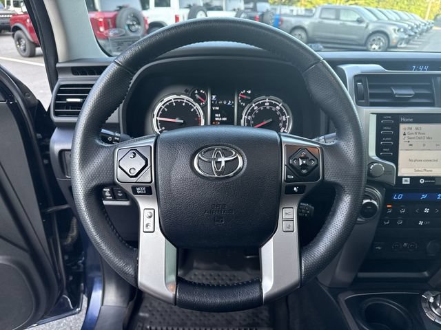 Used 2022 Toyota 4Runner Limited AWD/4WD image 14
