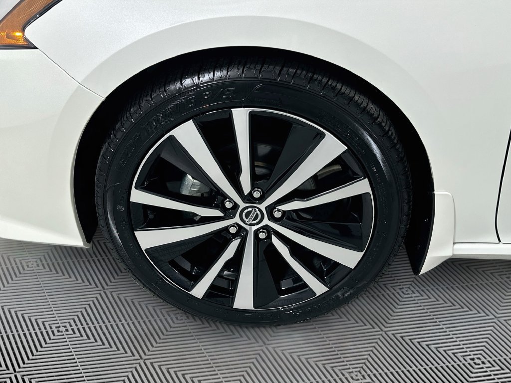 Used 2022 Nissan Altima 2.0 SR FWD image 28