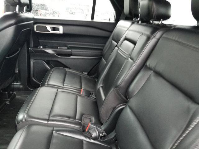 Certified 2020 Ford Explorer XLT w/ Equipment Group 202A AWD/4WD image 17