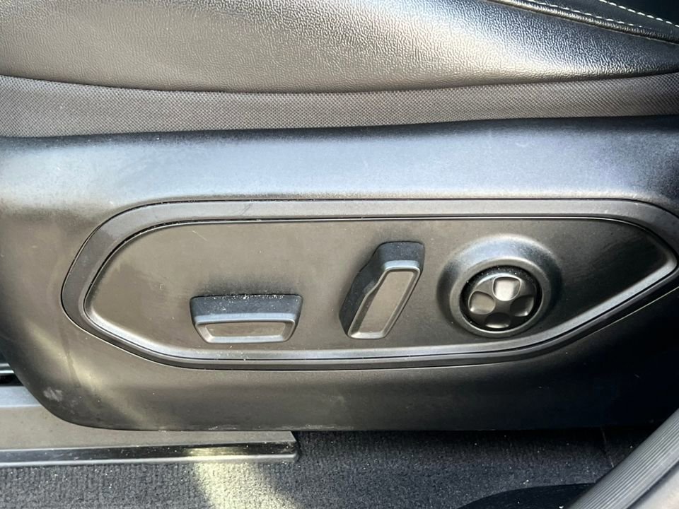 Used 2024 Jeep Grand Cherokee Limited w/ Trailer Tow Package image 14