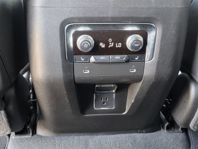 Used 2023 GMC Yukon AT4 w/ Technology Package AWD/4WD image 19