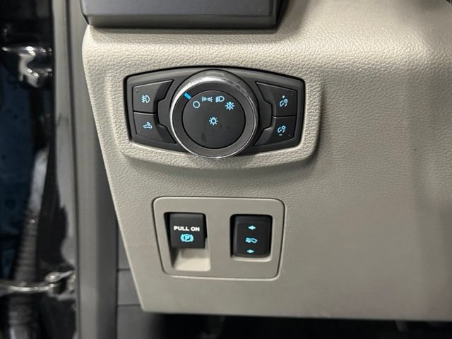 Certified 2019 Ford F150 XLT w/ Equipment Group 302A Luxury AWD/4WD image 18