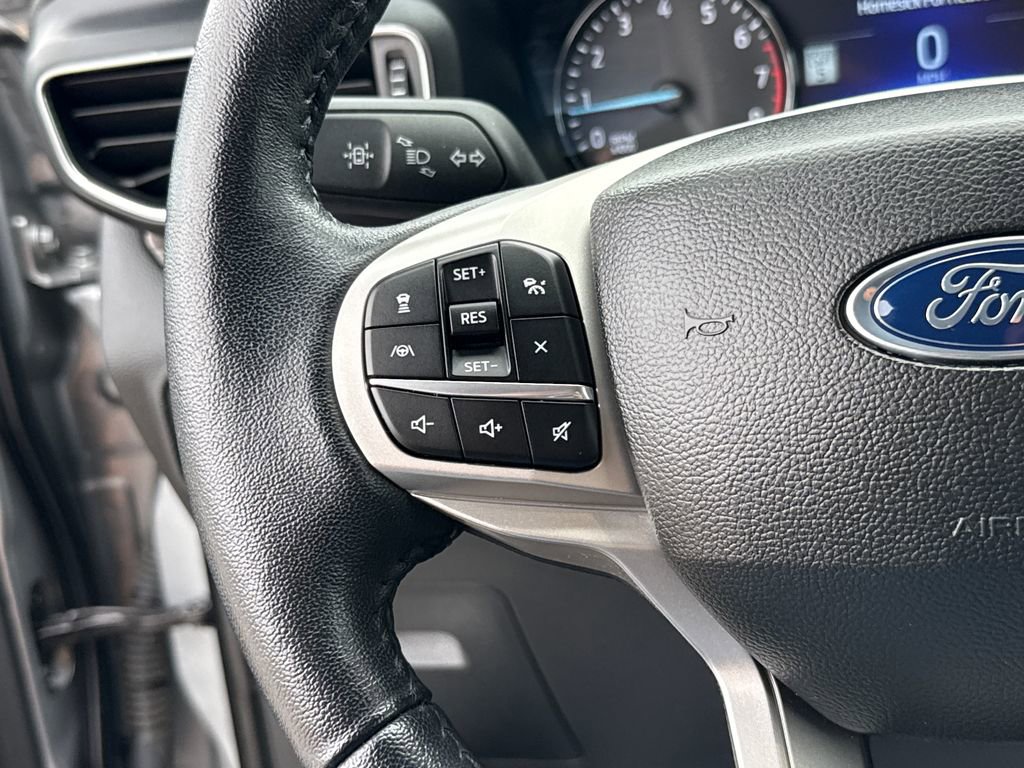 Certified 2023 Ford Explorer Limited w/ Equipment Group 301A image 15
