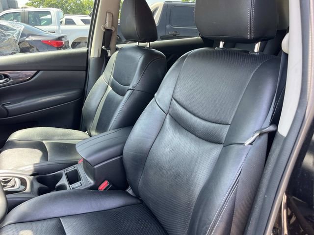 Used 2019 Nissan Rogue SV FWD image 35