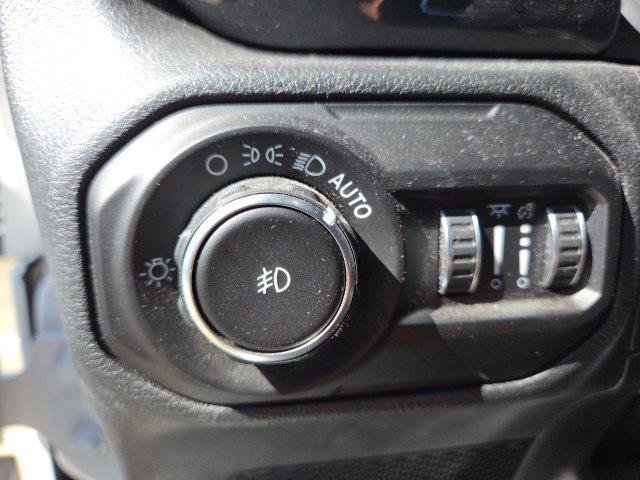 Used 2020 Jeep Wrangler Unlimited Sahara AWD/4WD image 36
