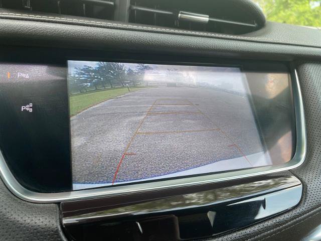 Used 2019 Cadillac XT5 Premium Luxury w/ Driver Assist Package AWD/4WD image 3