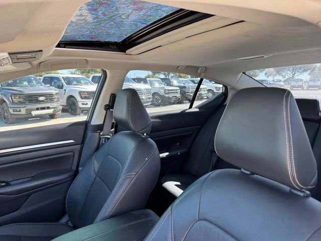 Used 2024 Nissan Altima 2.5 SL FWD image 30