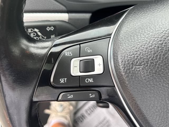 Used 2017 Volkswagen Jetta SE FWD image 19