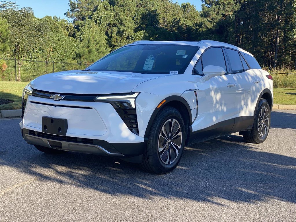 Used 2025 Chevrolet Blazer EV LT AWD/4WD image 11
