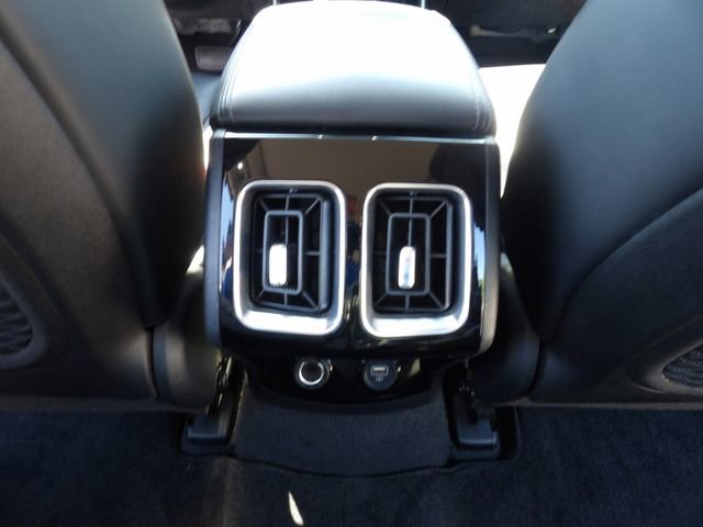 Used 2023 Kia Sorento SX FWD image 24