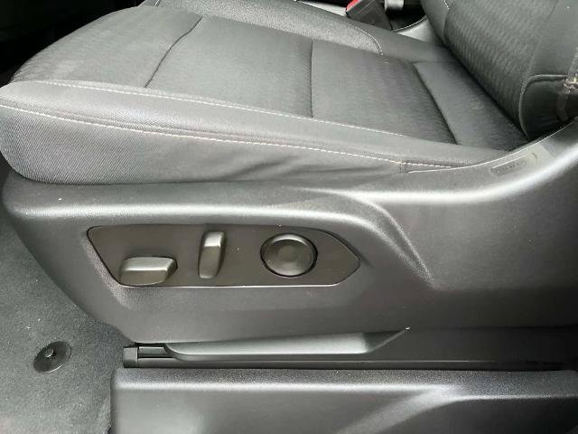 Used 2023 Chevrolet Silverado 1500 LT AWD/4WD image 18