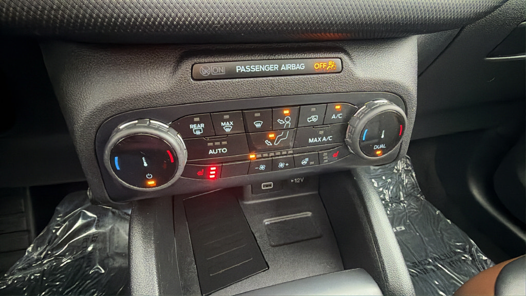 Certified 2023 Ford Bronco Sport Outer Banks w/ Tech Package AWD/4WD image 28