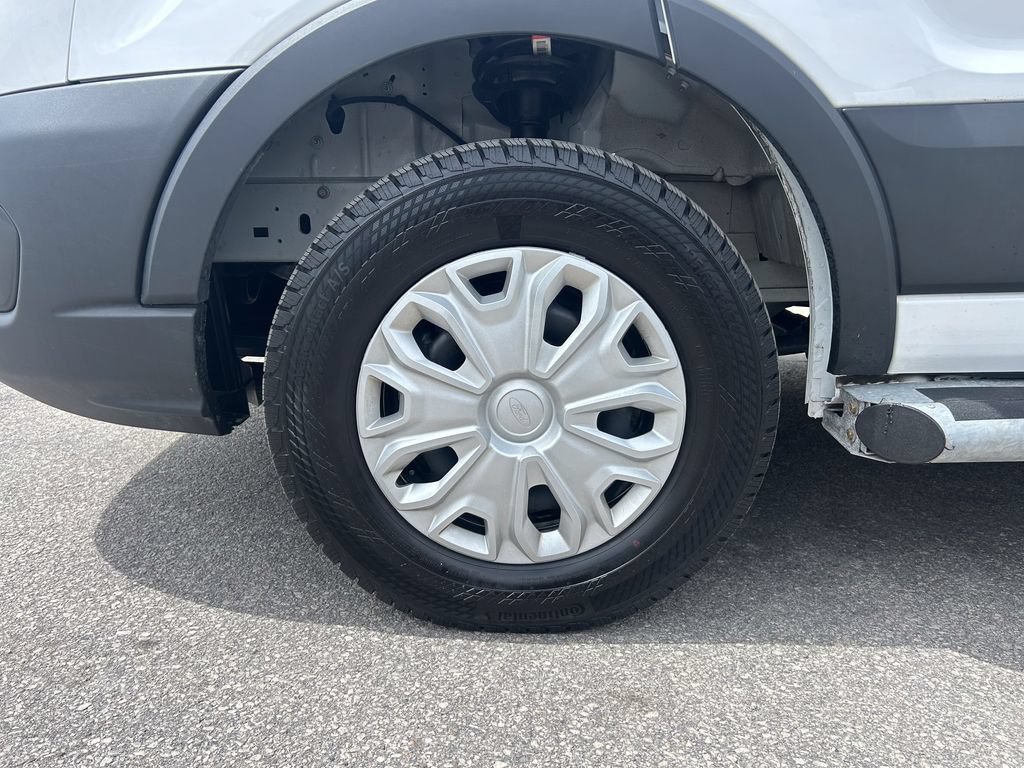 Certified 2025 Ford Transit 250 Low Roof w/ Exterior Upgrade Package RWD image 29