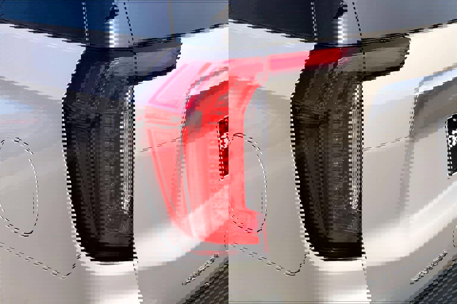 Used 2022 GMC Yukon XL Denali image 28