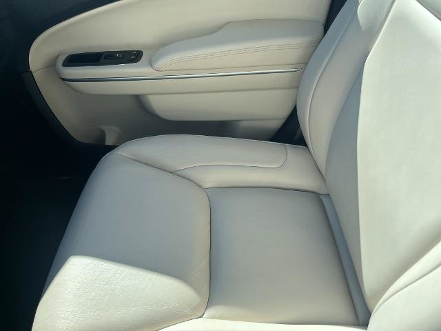 Used 2020 Chrysler 300 Touring RWD image 17
