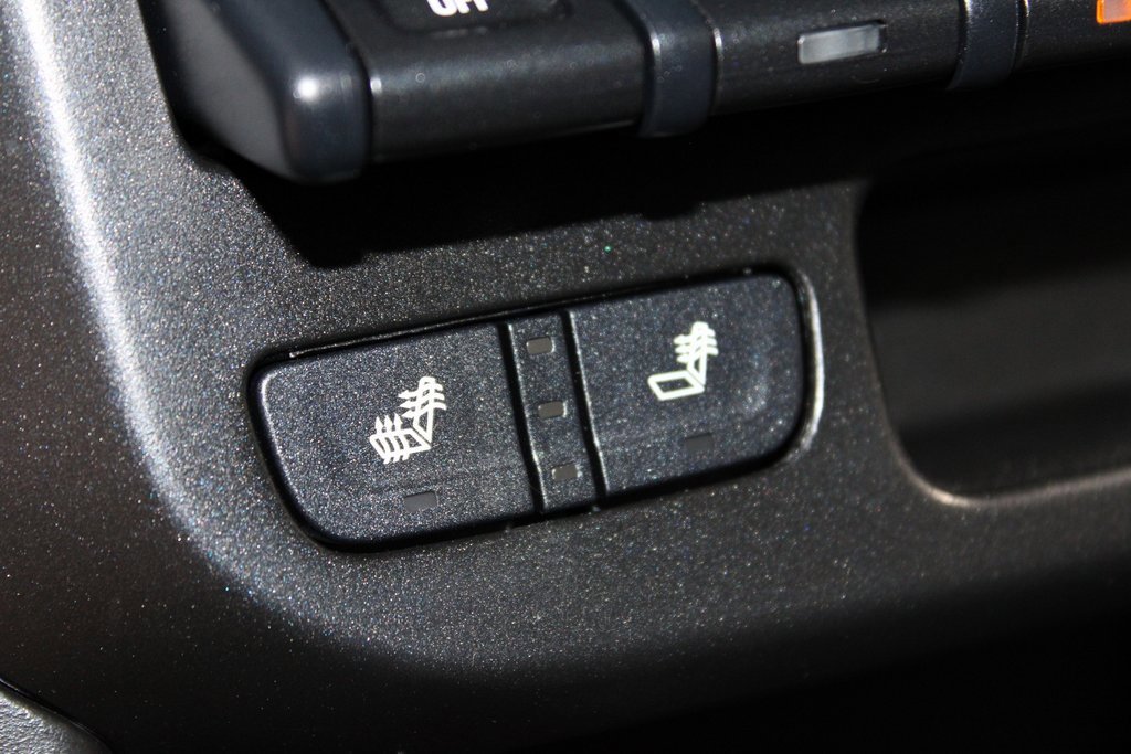 Used 2022 Chevrolet Colorado Z71 w/ Safety Package image 11