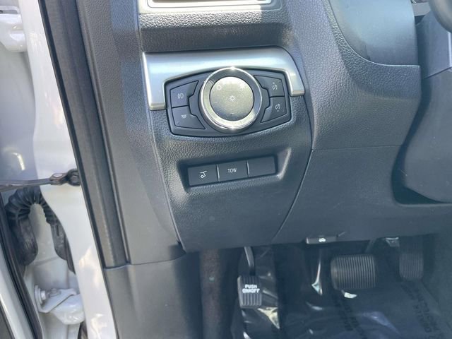 Certified 2017 Ford Explorer XLT w/ Equipment Group 202A image 15