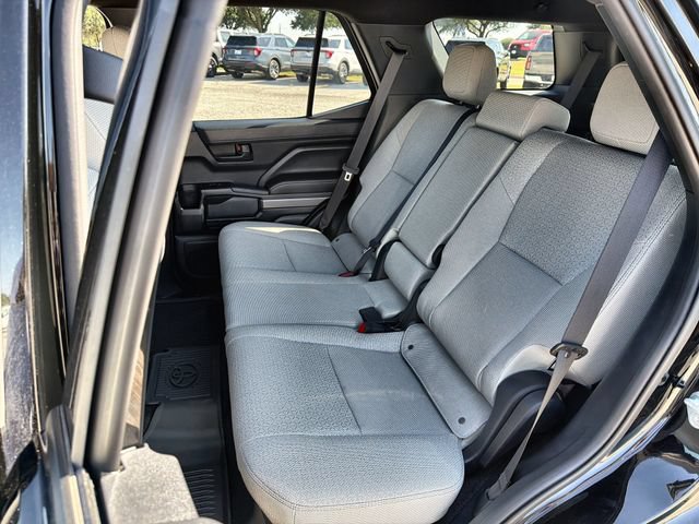 Used 2025 Toyota 4Runner SR5 RWD image 22