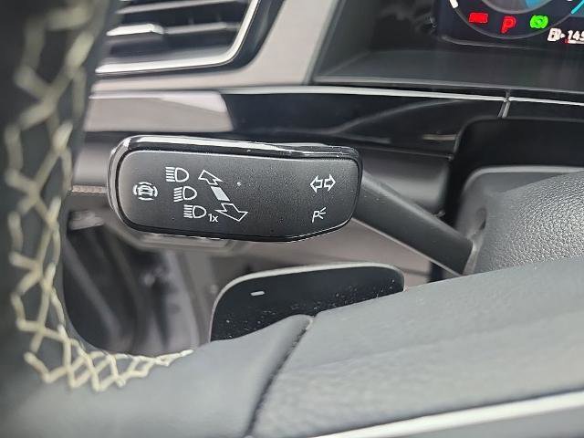 Used 2024 Volkswagen Atlas Cross Sport SE image 24