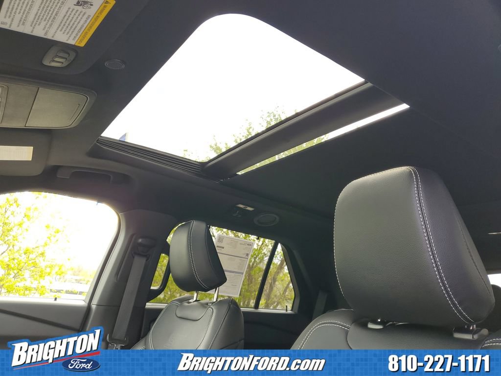 Certified 2024 Ford Explorer ST w/ Equipment Group 401A AWD/4WD image 10