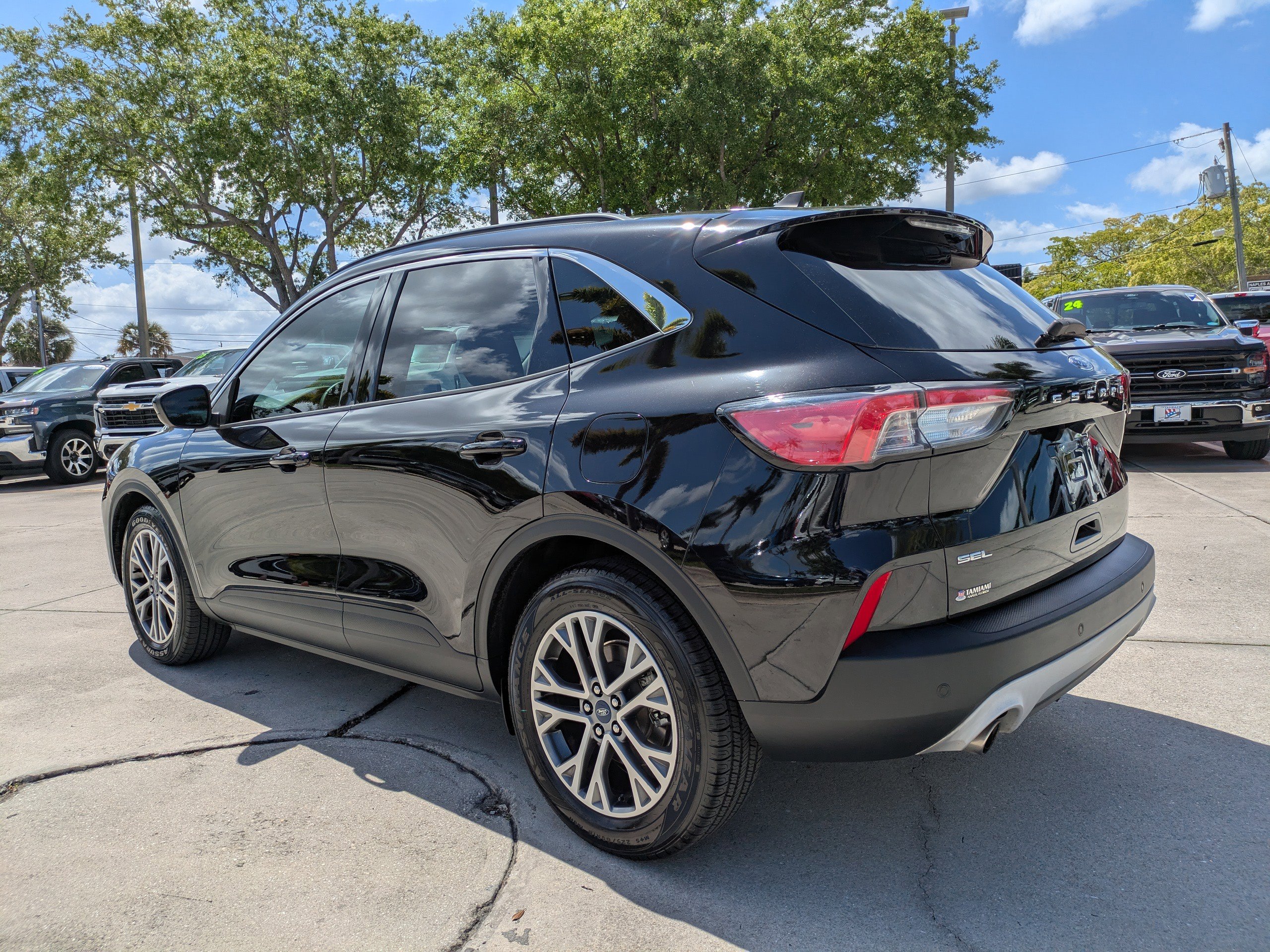 Certified 2021 Ford Escape SEL w/ Technology Package FWD image 6