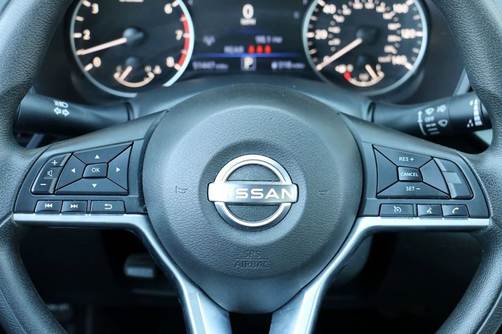 Used 2025 Nissan Altima 2.5 SV FWD image 23