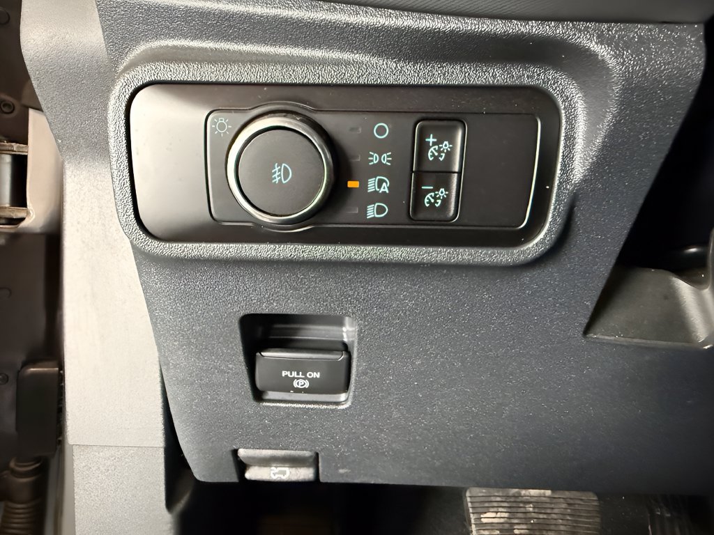 Certified 2023 Ford Bronco Big Bend w/ Sasquatch Package AWD/4WD image 19