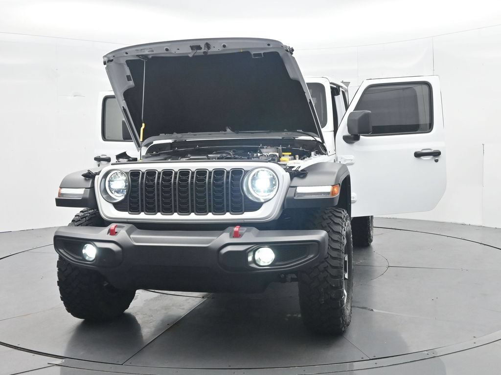 Used 2025 Jeep Wrangler Unlimited Rubicon w/ Convenience Group AWD/4WD image 50